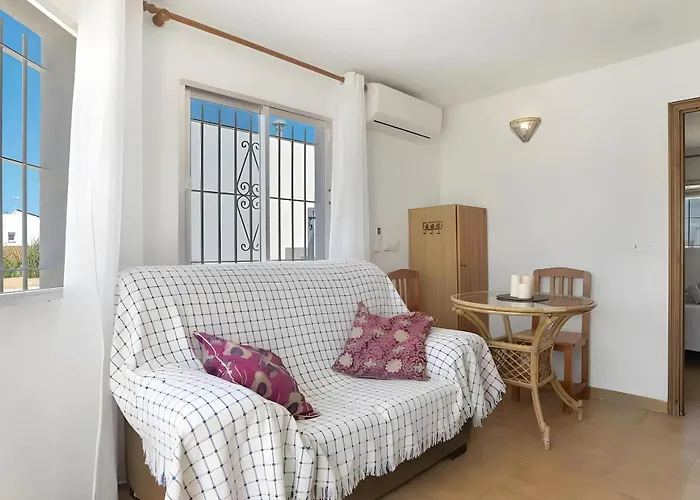 Con Piscina Compartida Cerca Del Centro