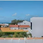 Con Piscina Compartida Cerca Del Centro דירה