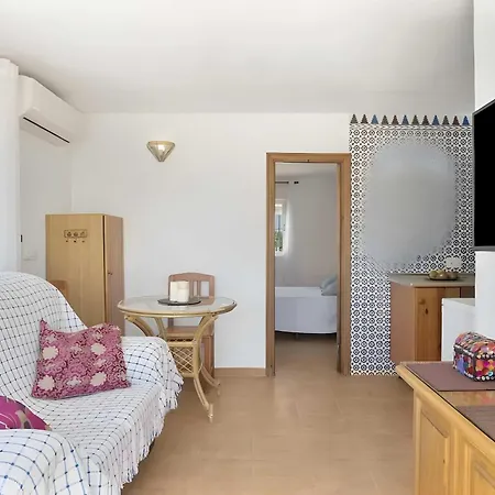 Con Piscina Compartida Cerca Del Centro *