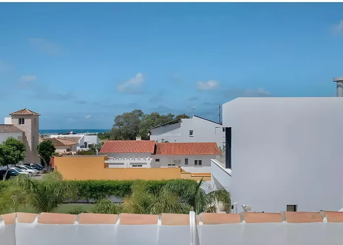 Con Piscina Compartida Cerca Del Centro Apartment