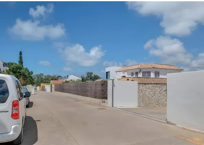 Con Piscina Compartida Cerca Del Centro *